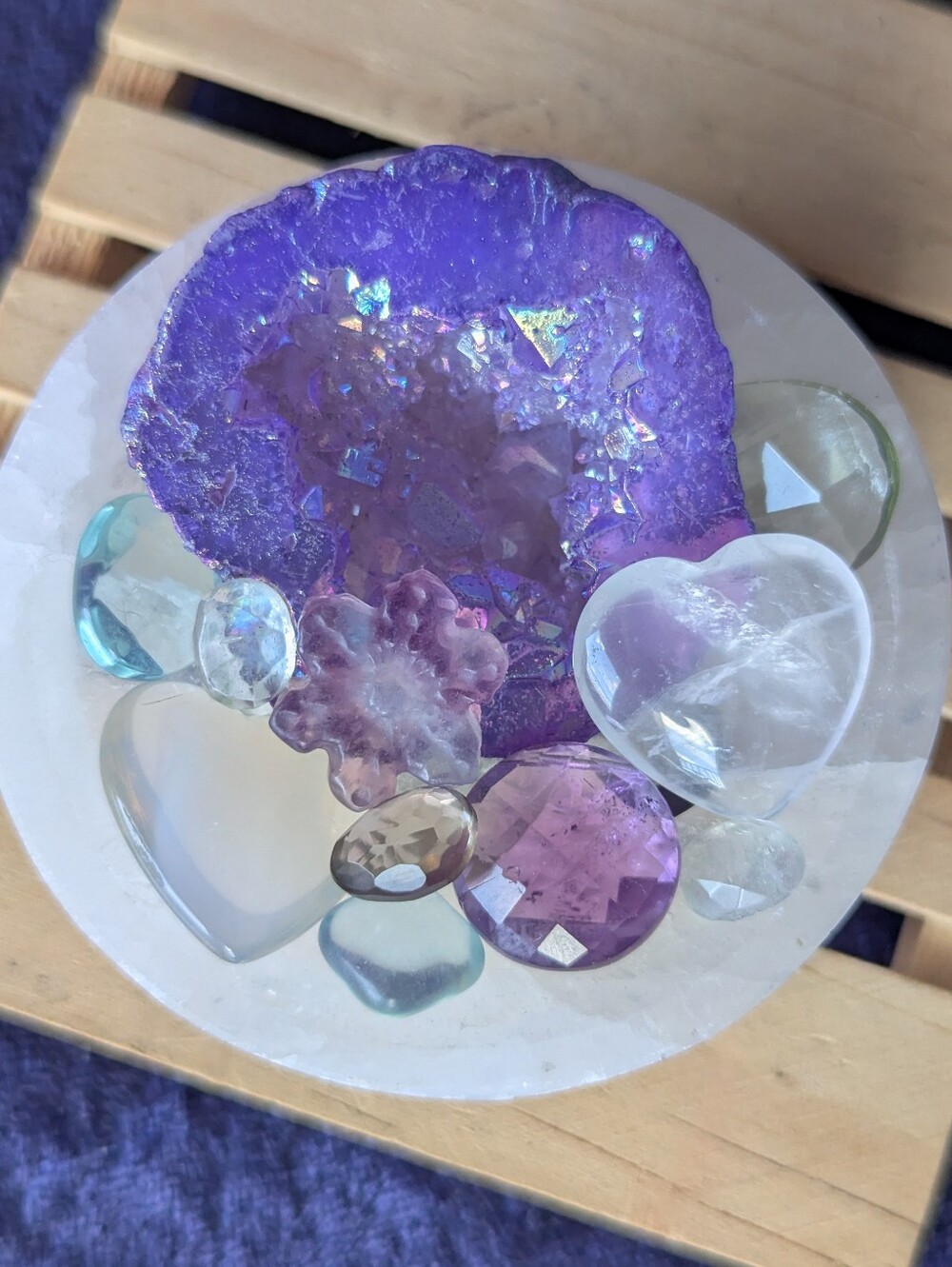 Lavender Aura Geode ☮️ Opalite Amethyst Aquamarine Fluorite Quartz Crystal Bowl - Picture 4 of 16